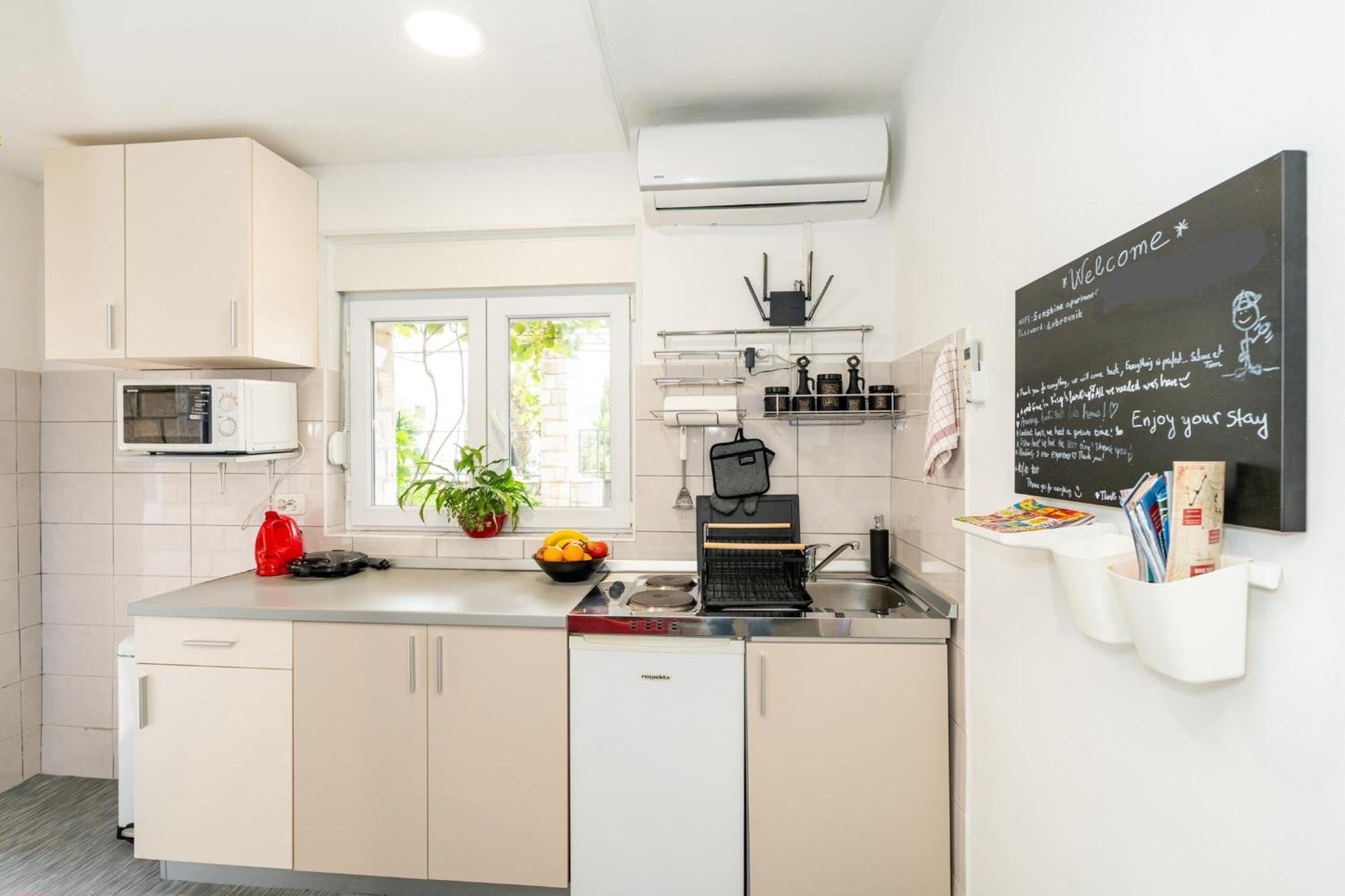 Lapad Sunshine Apartment ดูบรอฟนิก ภายนอก รูปภาพ