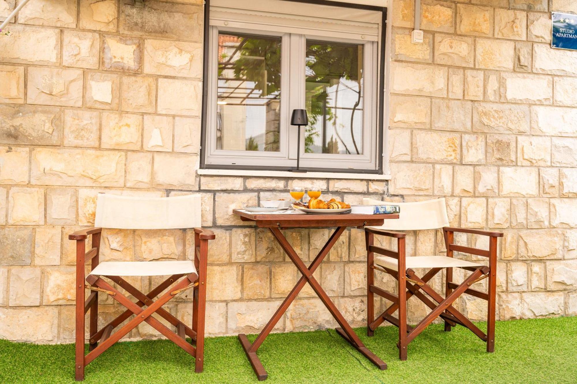 Lapad Sunshine Apartment ดูบรอฟนิก ภายนอก รูปภาพ