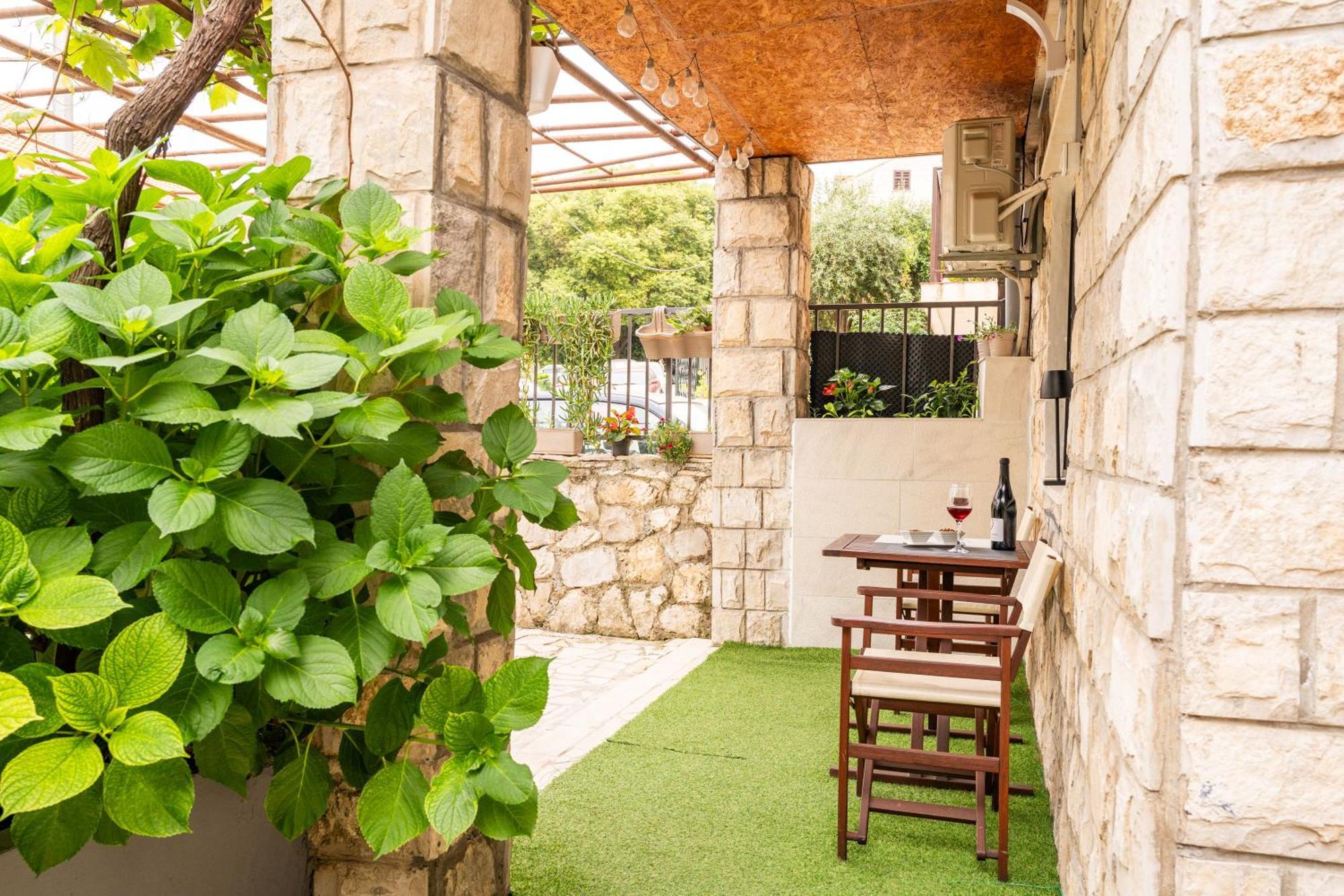 Lapad Sunshine Apartment ดูบรอฟนิก ภายนอก รูปภาพ