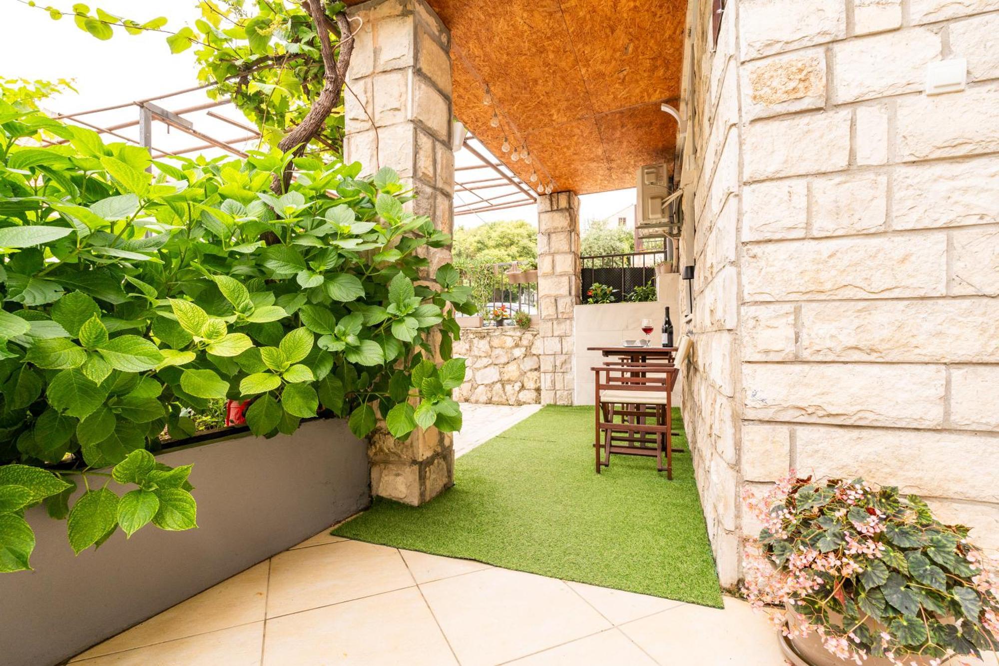 Lapad Sunshine Apartment ดูบรอฟนิก ภายนอก รูปภาพ